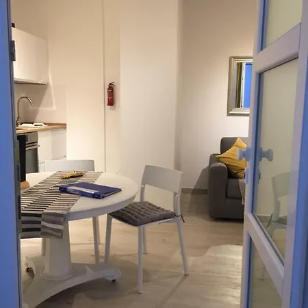 Spacious Duplex - St.paul's Апартаменты *