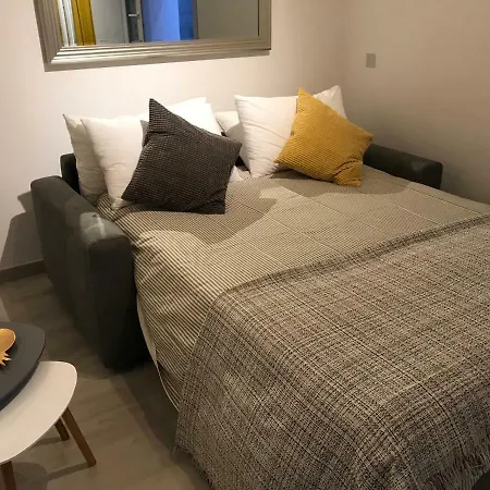 Spacious Duplex - St.paul's *