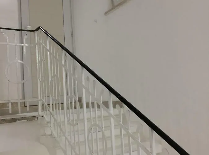 Spacious Duplex - St.paul's