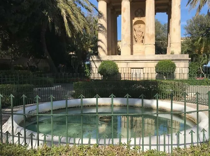 דירה Spacious Duplex - St.paul's *